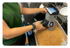 green force-x-nir analyzer-real-time analysis-grain storage