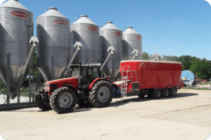 配有 DTM 云软件的喂料搅拌机可实现精确喂料