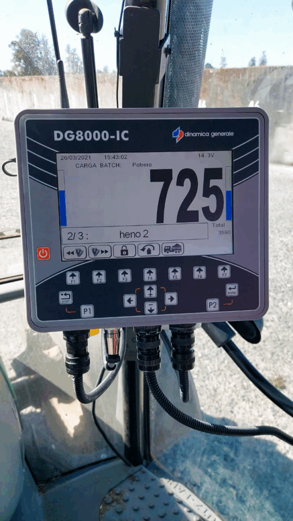 weight-indicator-precision-feeding-2